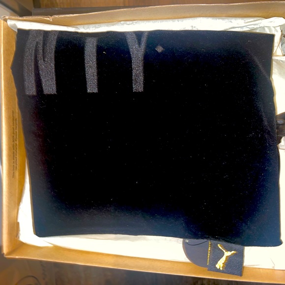 Fenty Bag🖤 - Picture 8 of 11